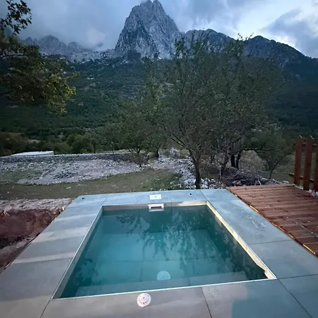 Alpine Jakaj * Boge